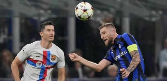 加拿大28玩法-巴萨不会破大巴,裁判只见巴萨手球不见国际手球