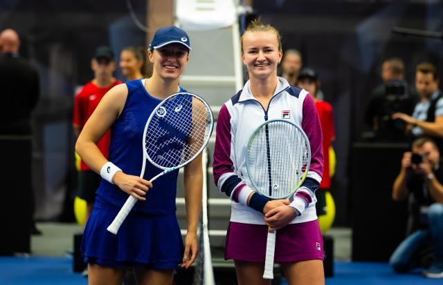 加拿大28玩法-终结斯瓦泰克决赛十连胜 克雷吉茨科娃重返顶尖