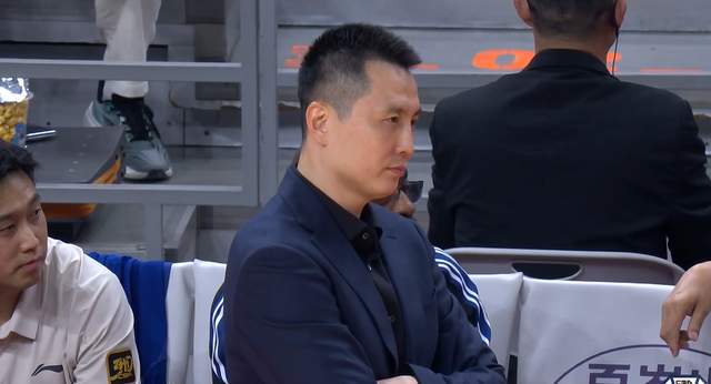 官方入口-领头羊内线双核受伤,辽宁队锁定季后赛,山东2连败后遭遇新难题